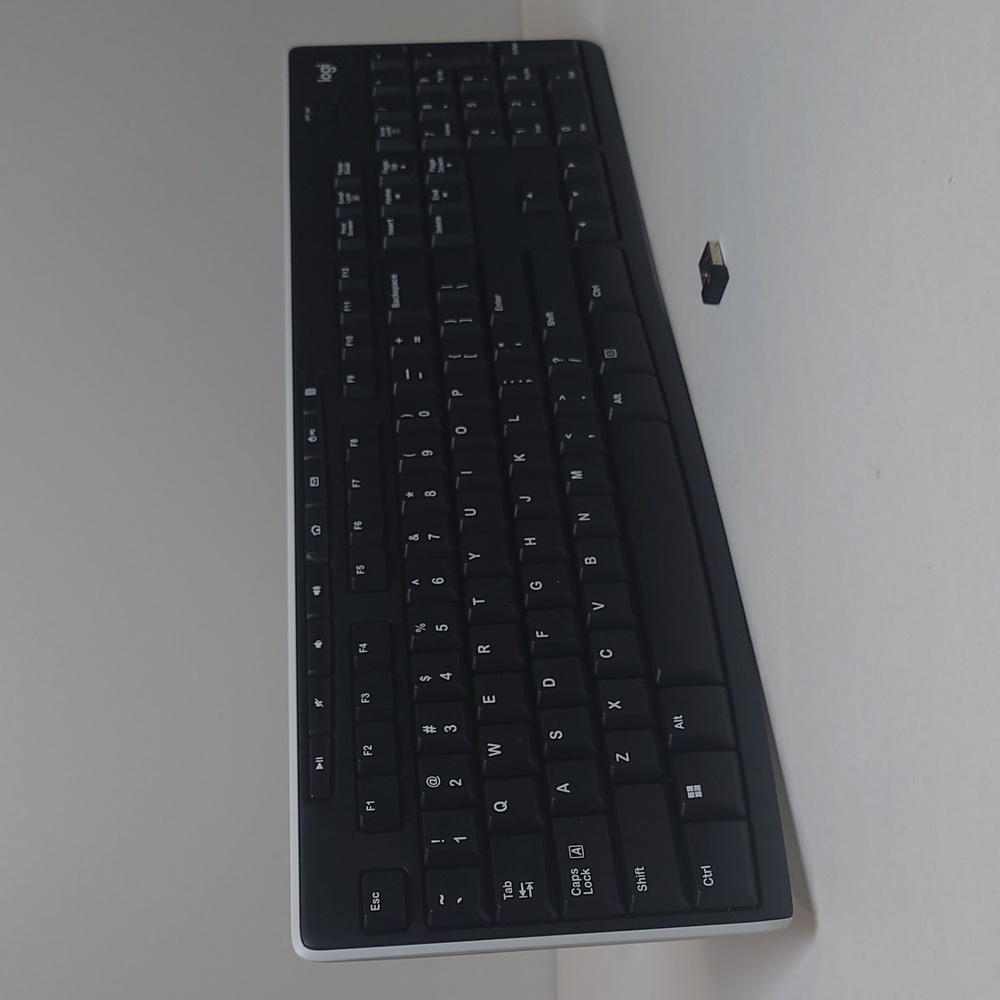 Logitech K270 Wireless Keyboard for Windows - 2.4 GHz Wireless
